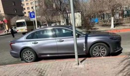 红旗h5最新爆料,豪华配置惊艳亮相，引领国产轿车新潮流！”